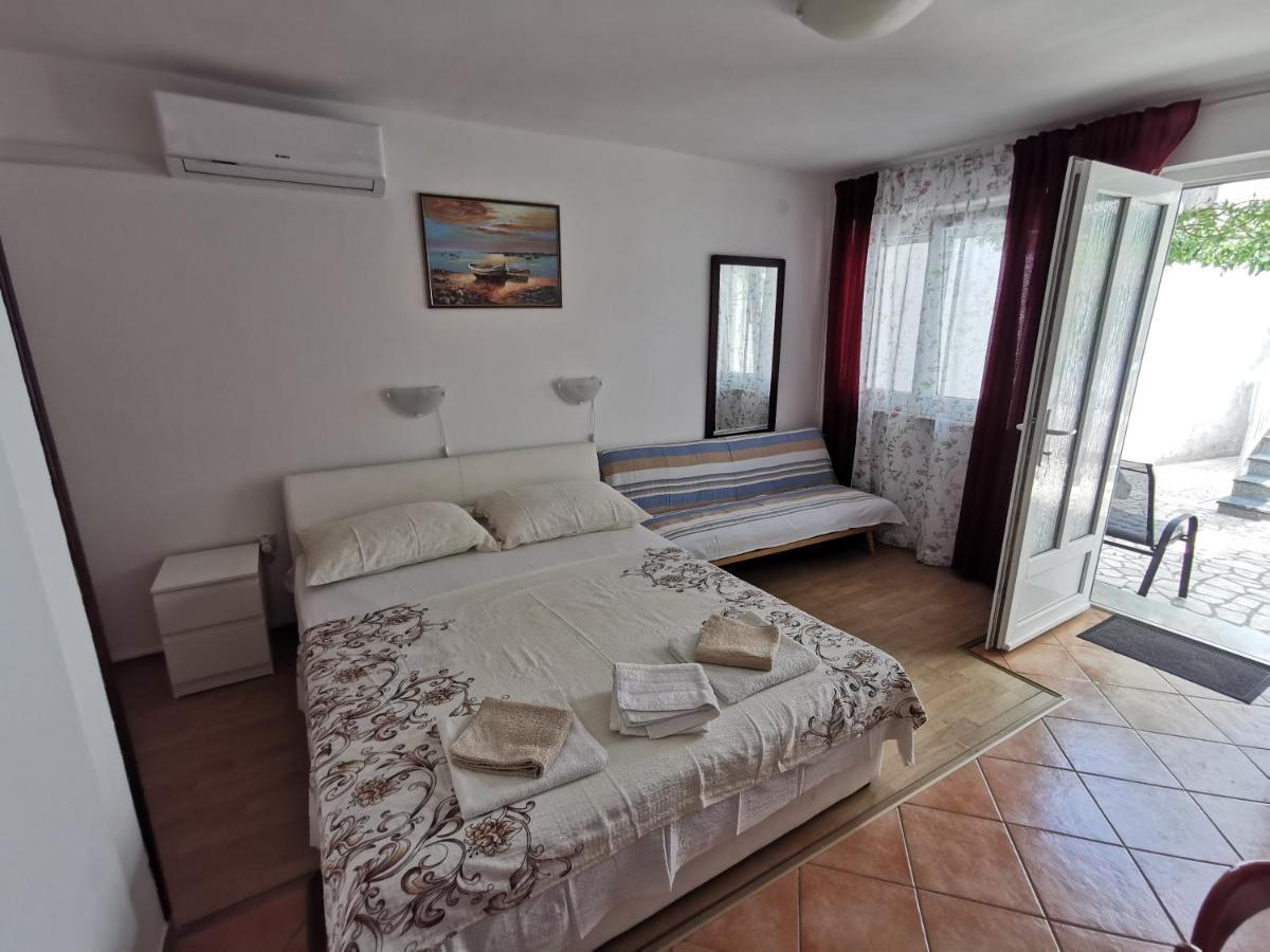 Studio Apartments Jasminka Selce Εξωτερικό φωτογραφία