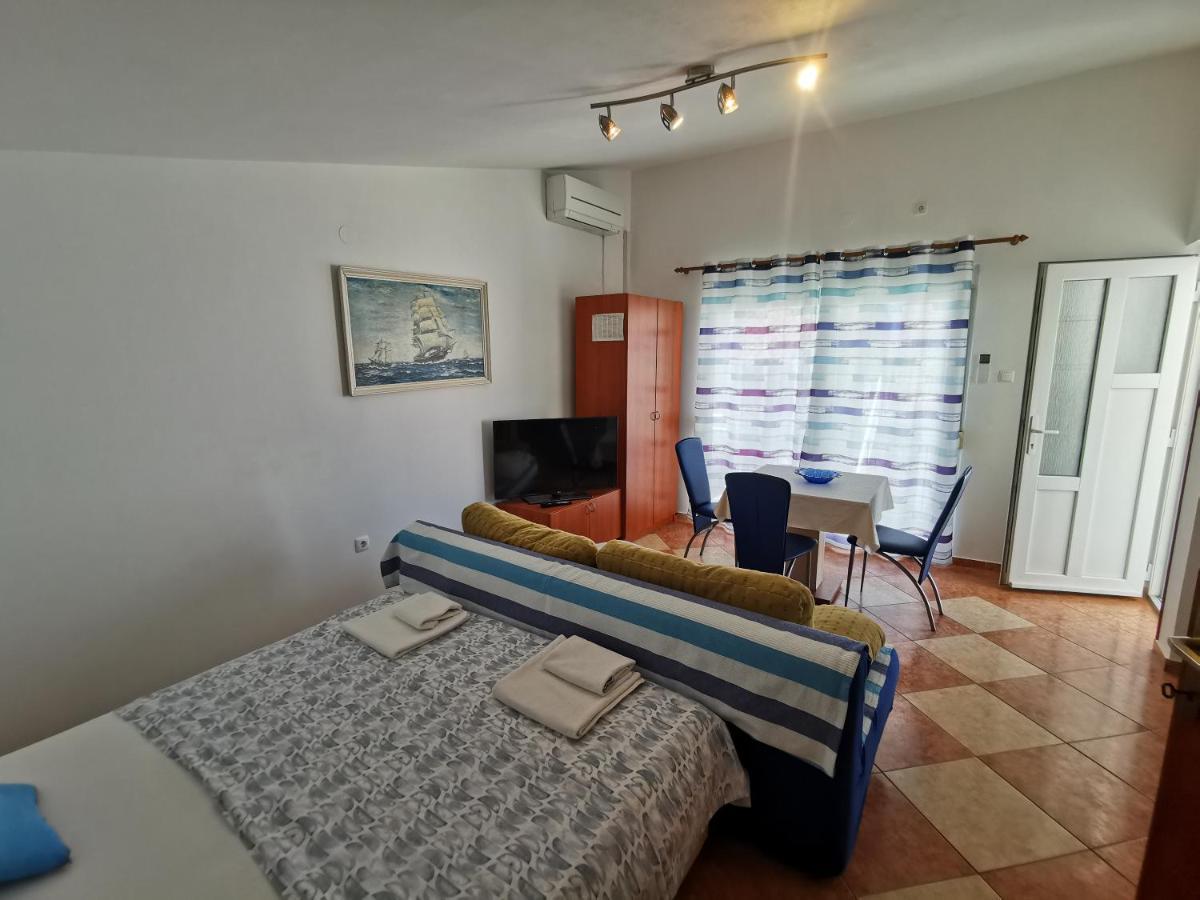Studio Apartments Jasminka Selce Εξωτερικό φωτογραφία